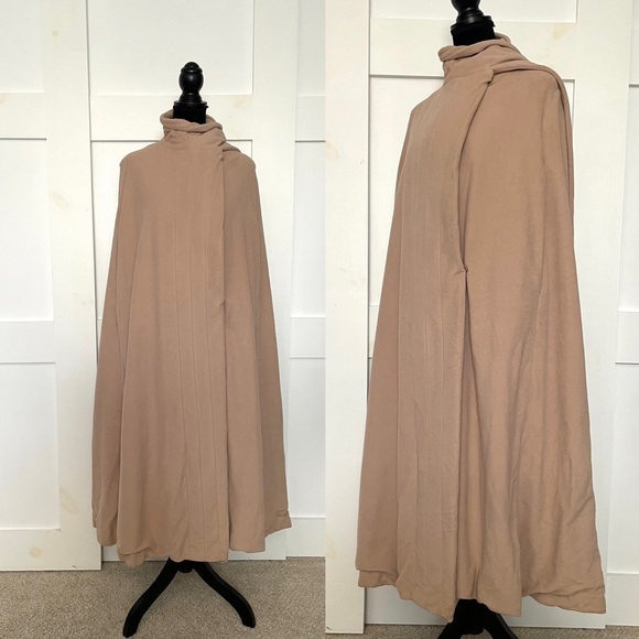 1970s KASHMIRACLE Beige Cape Coat - One Size Fits Most
